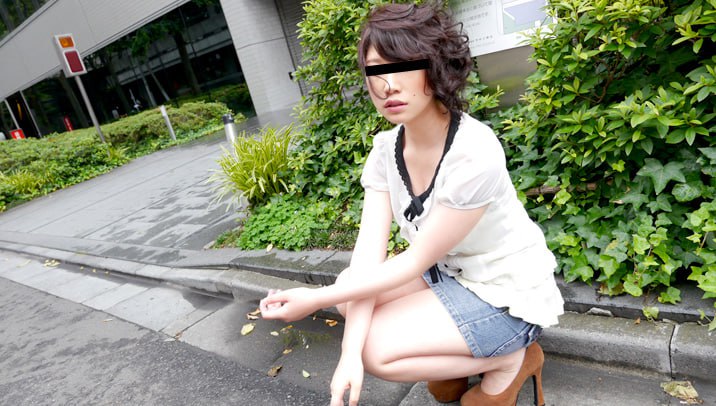 デカサン娘が顔出し解禁！あすかちゃんとマイクロビキニでHしちゃおう！